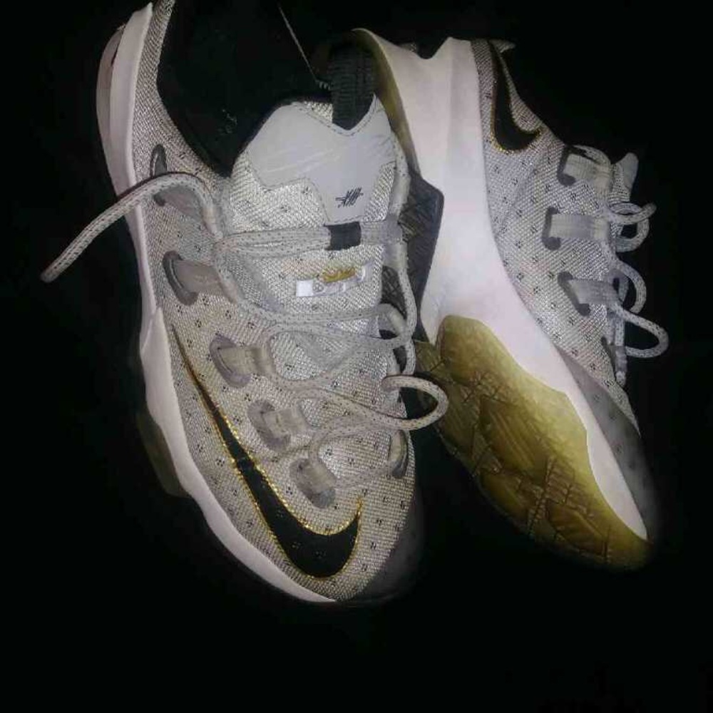 Nike lebrons